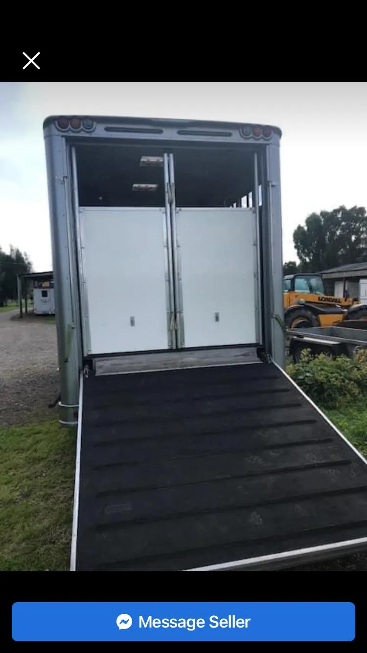 2005 compact 3 horse box with living