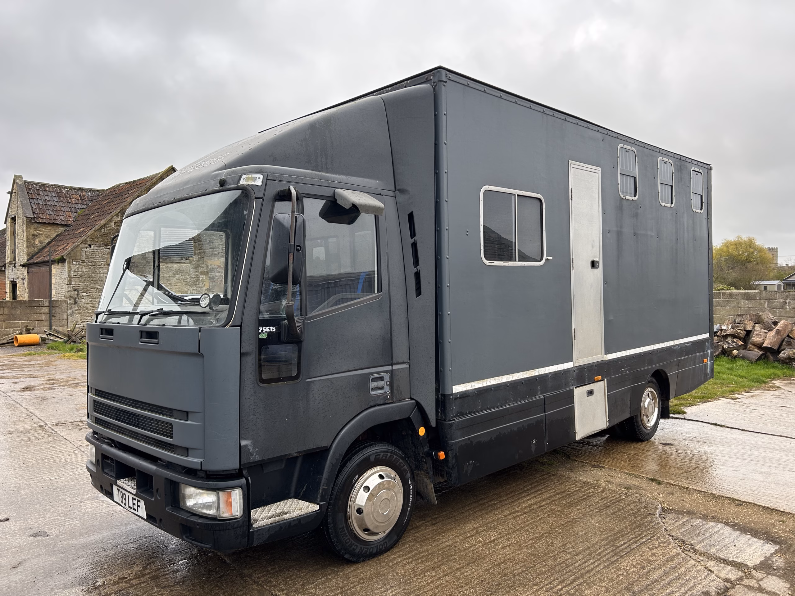 For Sale near Badminton, Glos – 7.5t older Horsebox with 12 months MOT