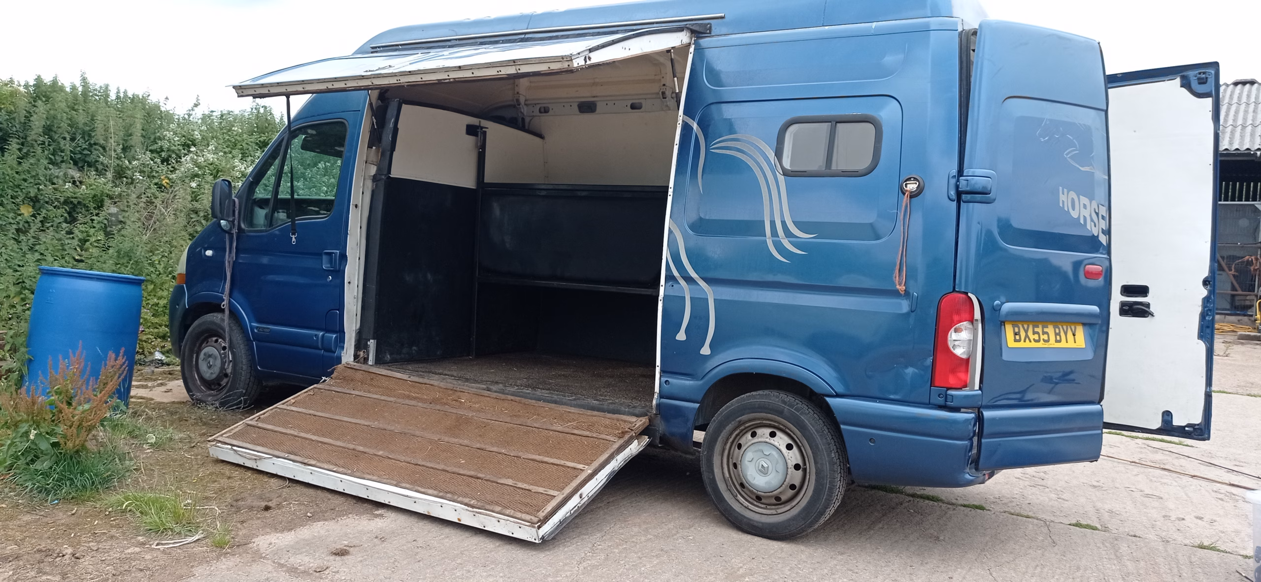 Renault master horsebox