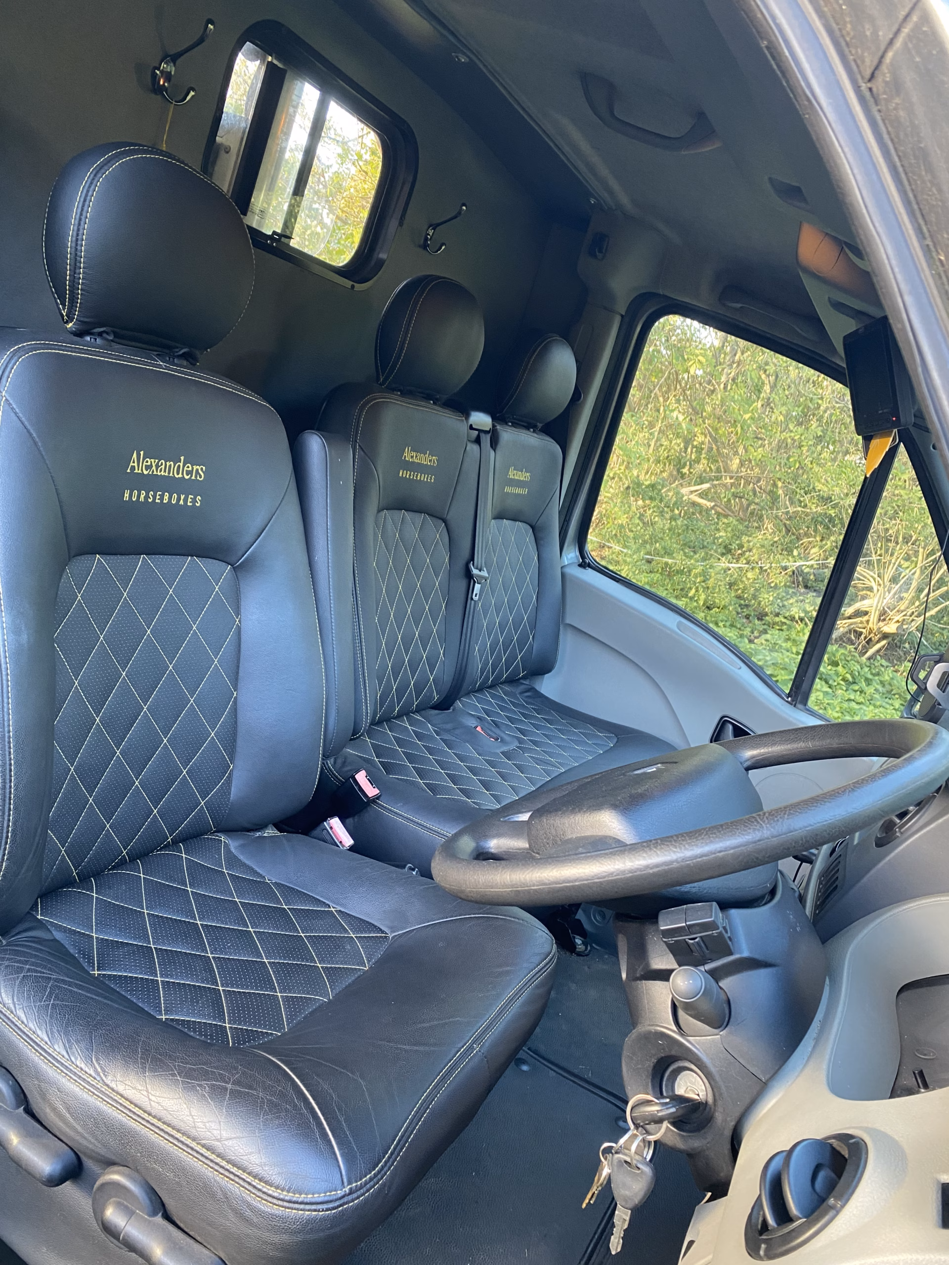Alexanders Royal Ascot 3.5T Renault Master Horsebox with 1100kg payload